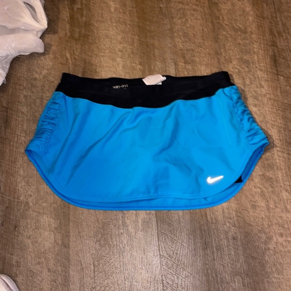 Large Black blue Nike tennis skort